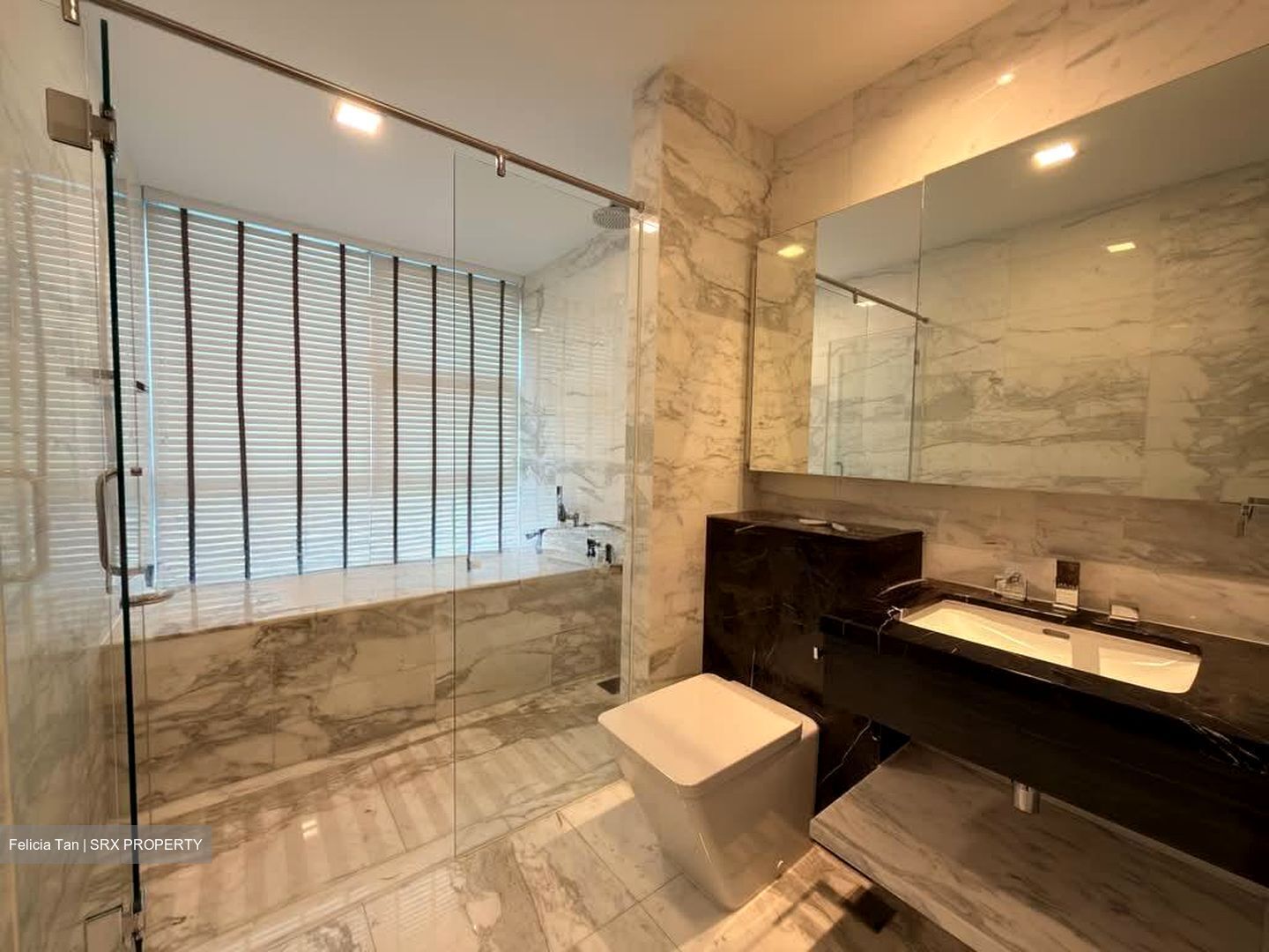 RESIDENCES AT EMERALD HILL (D9), Apartment #582718121
